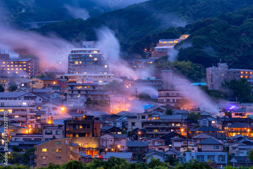 鉄輪温泉の湯けむり夜景
