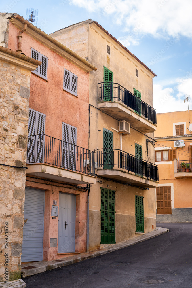 Fototapeta premium Santa Margalida Ort - Stadt | Baleareninsel Mallorca | Spanien |&nbsp;Espana