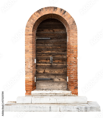Foto vintage wooden doors with classic brick pattern archway and wide marble stone st