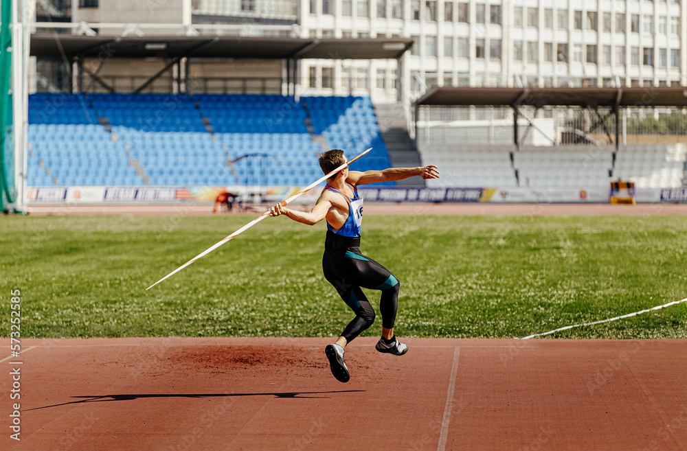 Φωτογραφία javelin throw runup athlete thrower in athletics
