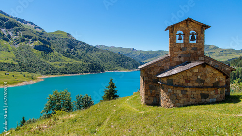 La chapelle du Cormet de Roselend en Savoie (Alpes - France)