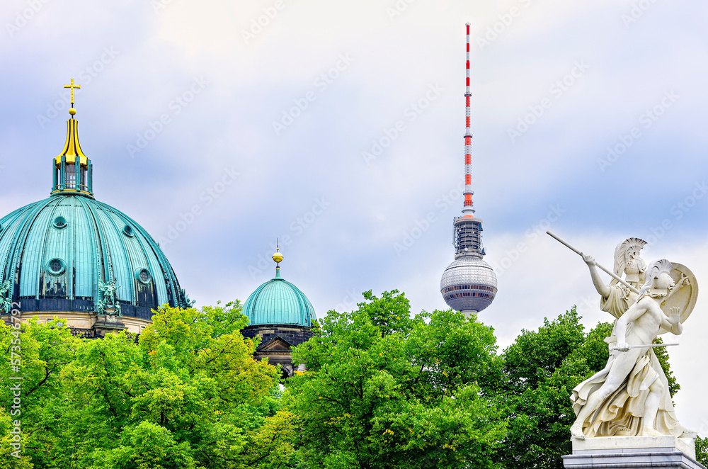 Beautiful Berlin, picturesque view of Berlin Cathedral, Berlin TV Tower ...