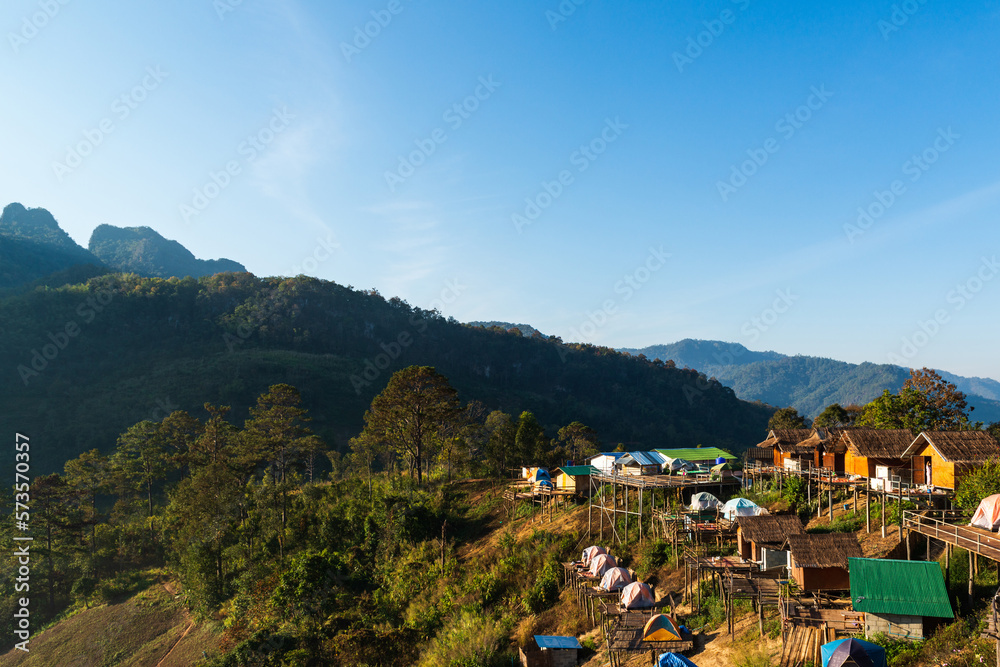 Ban Na Lao Mai is the location of a Lishu hill tribe village. Which is open for service as a homestay and a camping ground that comes up to see the view of Doi Luang Chiang Dao
