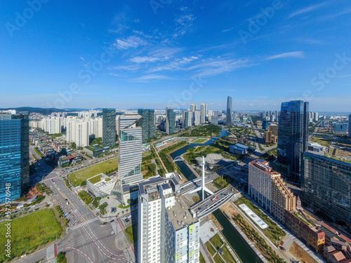 인천 연수구의 송도국제도시와 센트럴파크 © jeong