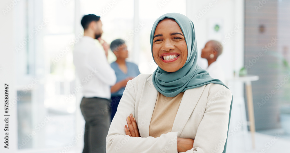 Face of a muslim business woman in hijab, proud for company values ...