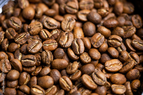 Granos de café orgánico , tostados