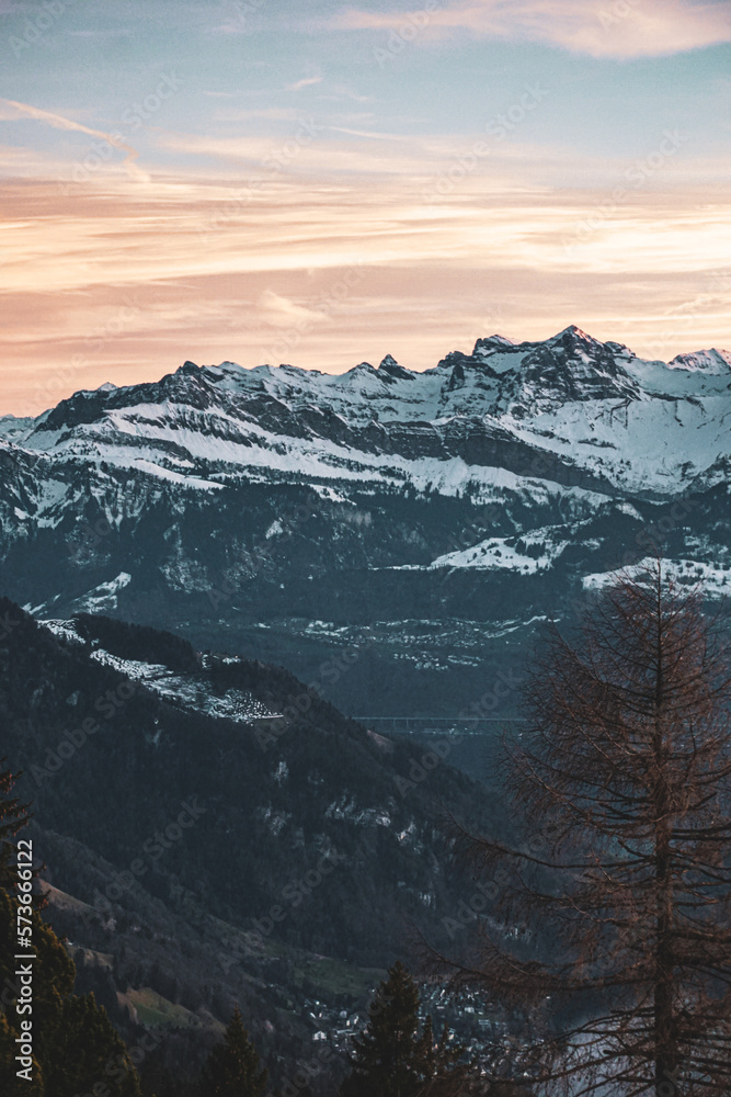 Obraz premium Sunset in the mountains
