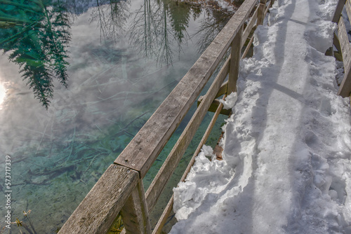 Bodental, Holzsteig, Geländer, Holzgeländer, Brett, Bretter, gesichert, Latten, zugeschneit, eingeschneit,  Meerauge Bodental, Kärnten, Natur, natürlich, Ferlach, Steig, Winter, Spur, Fußspuren, ausge photo