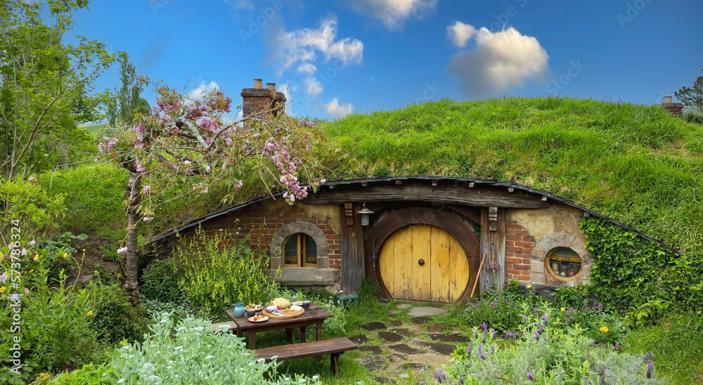 MATAMATA- NEW ZEALAND -NOVEMBER -2- 2022: Hobbiton - movie set created ...