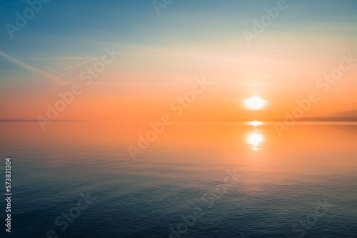 coucher du soleil sur le lac L  man  depuis la plage d Allaman