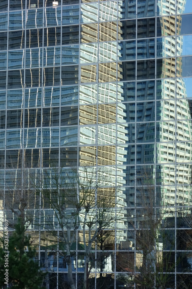 東京日本、おしゃれなデザインの洗練された都市の近代的な建物 東京日本、おしゃれなデザインの洗練された都市の近代的な建物