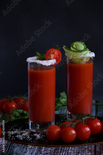 tomato juice and tomato