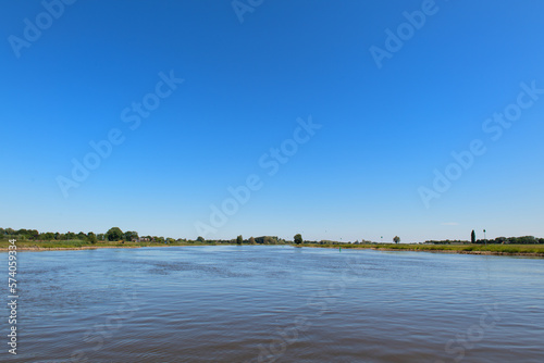 River the IJssel in Holland © Ivonne Wierink