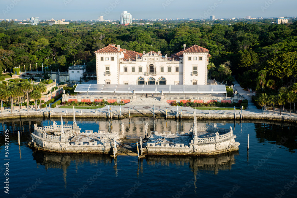 Fototapeta premium Vizcaya Museum and Garden,.Miami,South Florida,Dade,Florida,USA