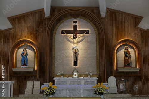 Altar in der Kirche von Padre Pio in Santo Tomas, Provinz Batangas, Philippinen