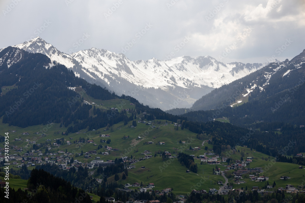 Bergpanorama in den Alpen 