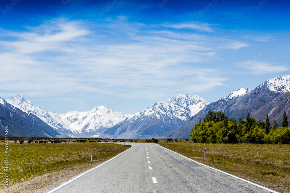 Mountain road in Southern Alps, New Zealand