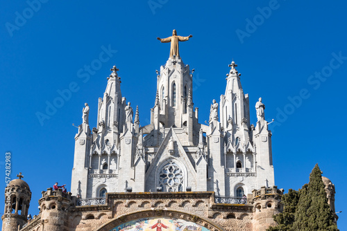 Templo del Sagrado Corazón de Jesús en el Tibidabo en Barcelona, España.