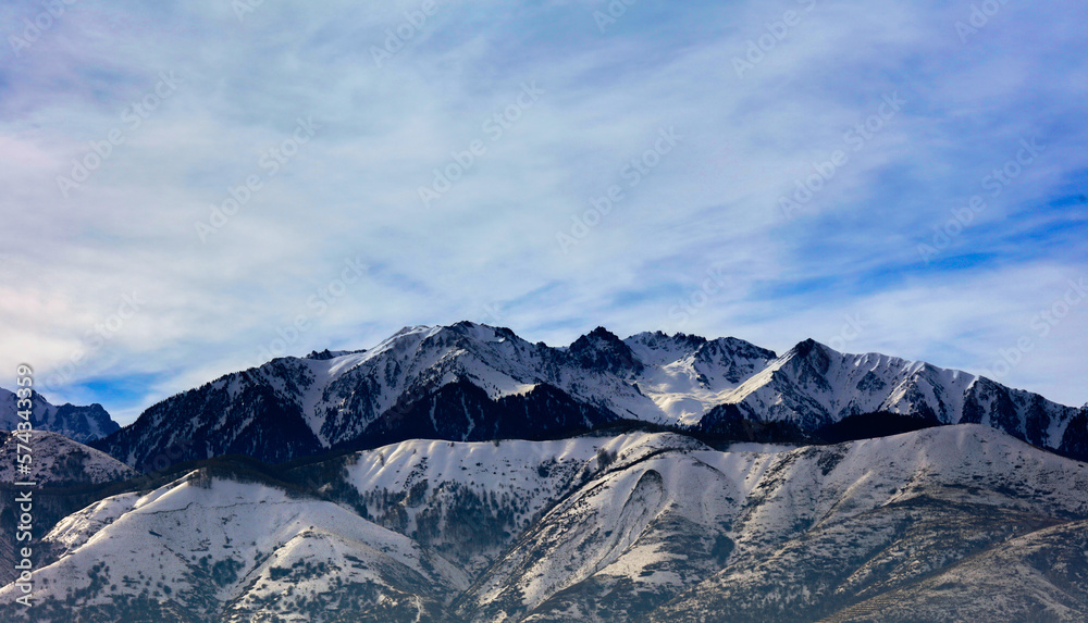 Fototapeta premium snow covered mountains in winter