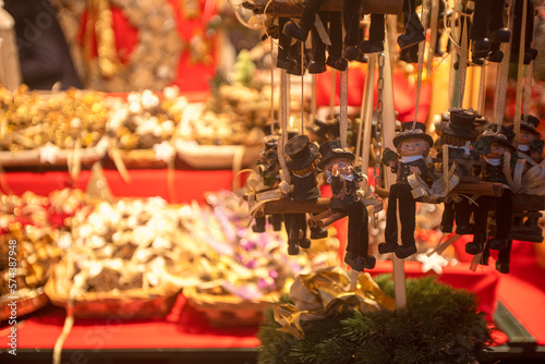 Canvas Print Detail of Christmas decoration ornaments in a Christmas market stall in Schönbru
