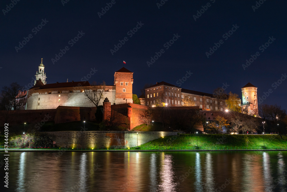Royal Castle on Wawel Hill in Krakow / Zamek królewski na wzgórzu Wawelskim w Krakowie