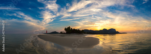 Sunset at Koh Mook (Koh Muk) © Sergii Figurnyi