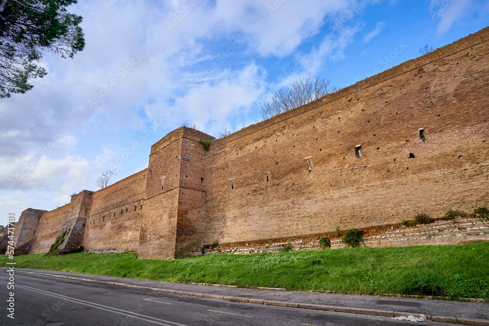 Reste der Stadtmauer von Rom, Aurelianische Mauer, Italien
