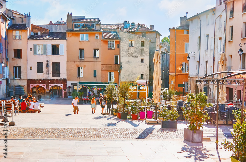 The Forum des Cardeurs Square with bars and restaurants, Aix-en-Provence, France