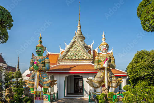 View at the Enter to Wat Arun in Bangkok, Thailand