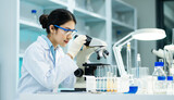 women working in the laboratory