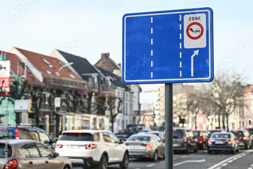 Belgique Belgie Gand Gent Ghent zone carbone pollution environnement signalisation zero vitesse 30 auto voiture photo