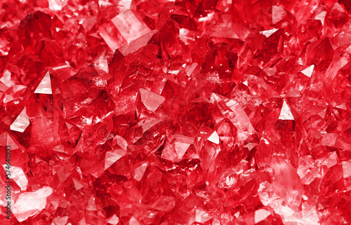 Valokuva Cluster of ruby red quartz mineral crystals