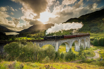 Keuken achterwand Glenfinnanviaduct Stomende Jacobite trein over Schotse spoorbrug  © Abraham