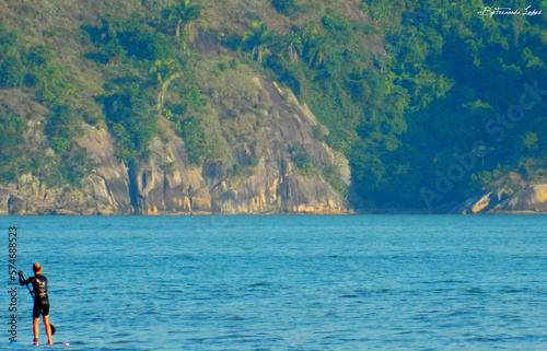 SENTINDO O MAR