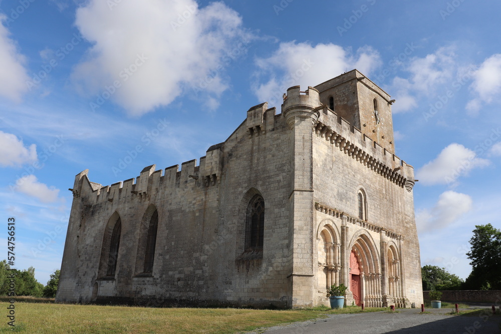 Nouvelle Aquitaine - Charente-Maritime - Esnandes - Eglise Saint-Martin