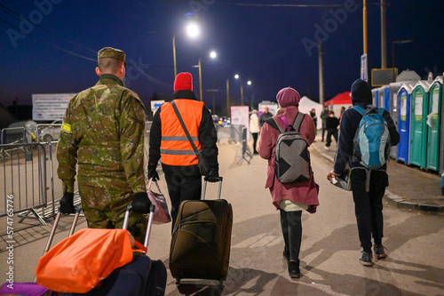 Obraz na płótnie Slovakia: Refugees from Ukraine escaping from war