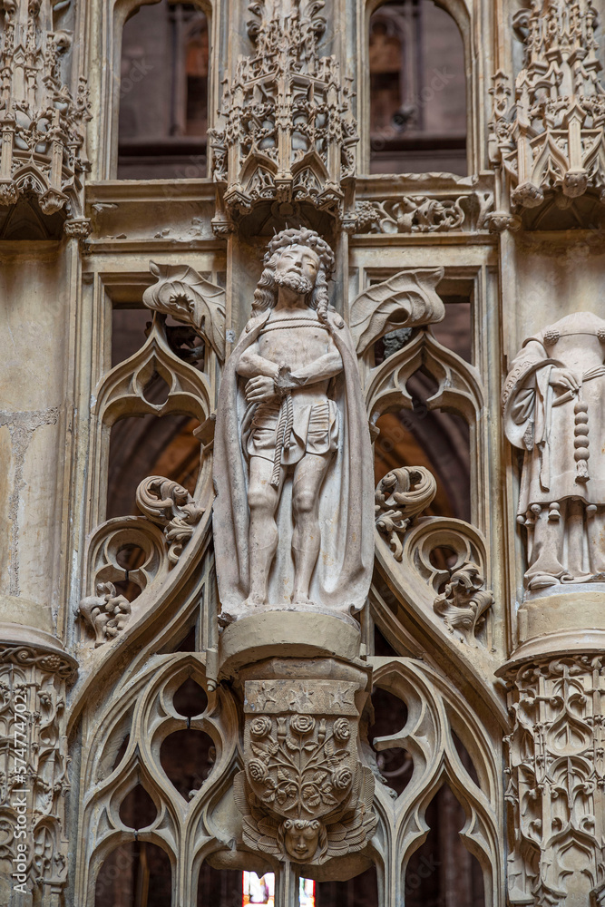 Architectural detail of a statue in the cathedral of Rodez in the south of France