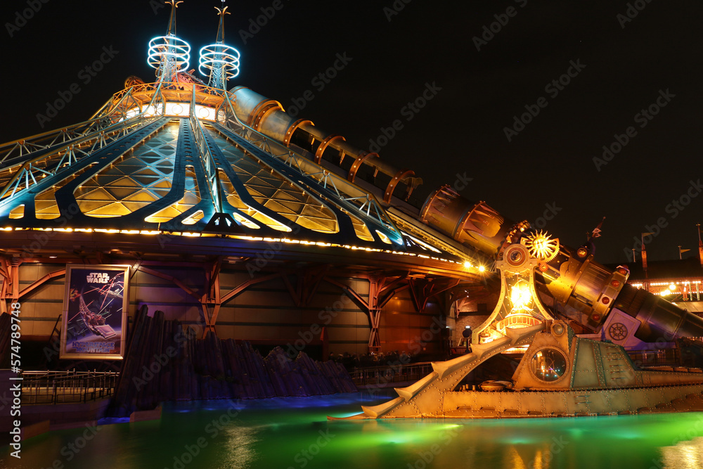 Fototapeta premium Parc à thème Disneyland Paris et Walt Disney Studios