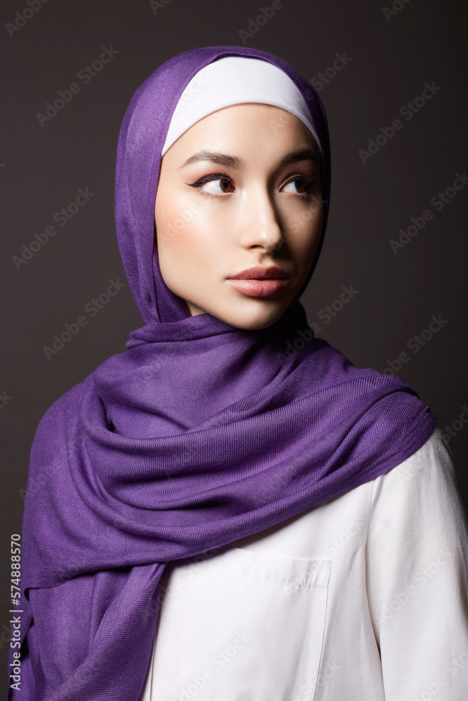 beautiful islamic young woman with Make-up. beauty girl in hijab beautiful islamic young woman with Make-up. beauty girl in hijab