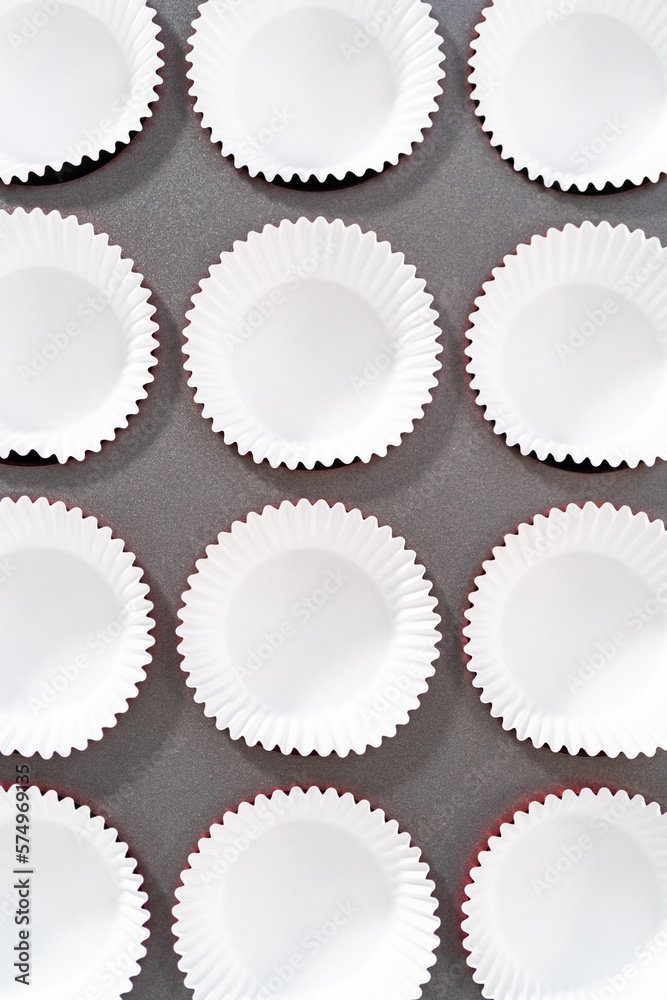 Red Velvet Cupcakes with White Chocolate Ganache Frosting Red Velvet Cupcakes with White Chocolate Ganache Frosting