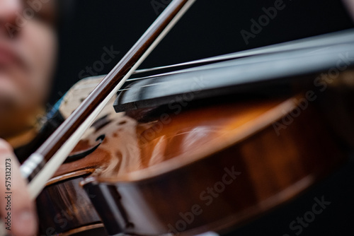 Obraz na płótnie close up of a violin and bow