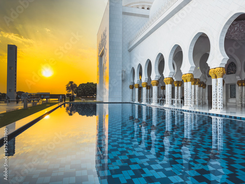 The Sheikh Zayed Grand Mosque during sunset, in Abu Dhabi, United Arab Emirates