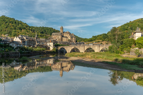 The village of Estaing with its castle among the most beautiful villages in France. © bios48