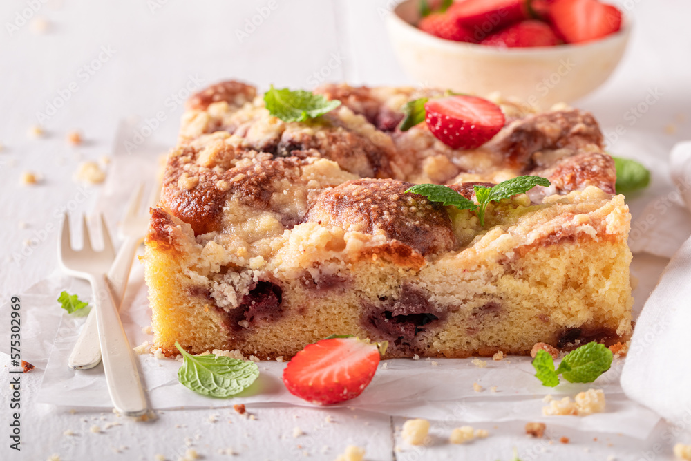 Tasty and sweet strawberry cake made of yeast dough.