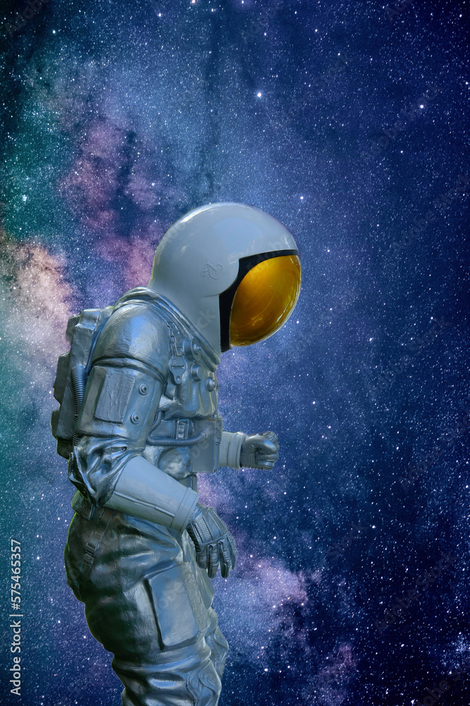 Fototapeta premium Astronaut Against Milky Way