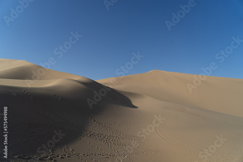Fototapeta Naklejka Na Ścianę i Meble -  sand dunes in the desert