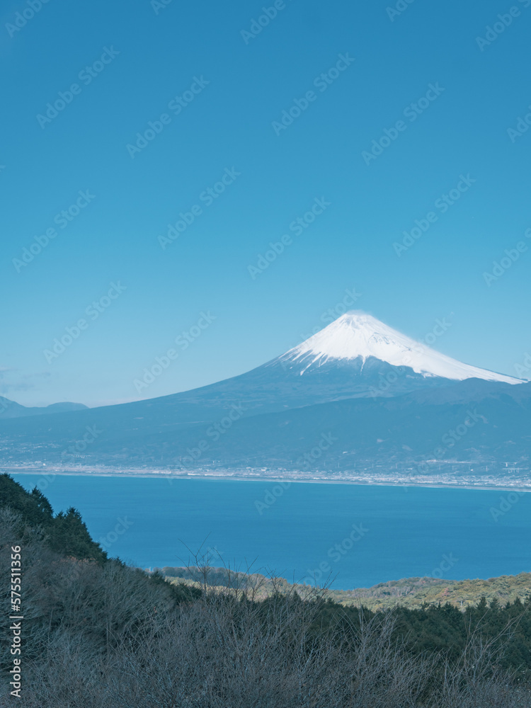 真冬の晴れた日の富士山