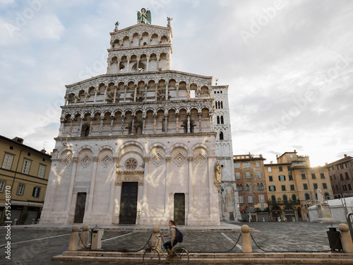 Duomo and piazza in Lucca