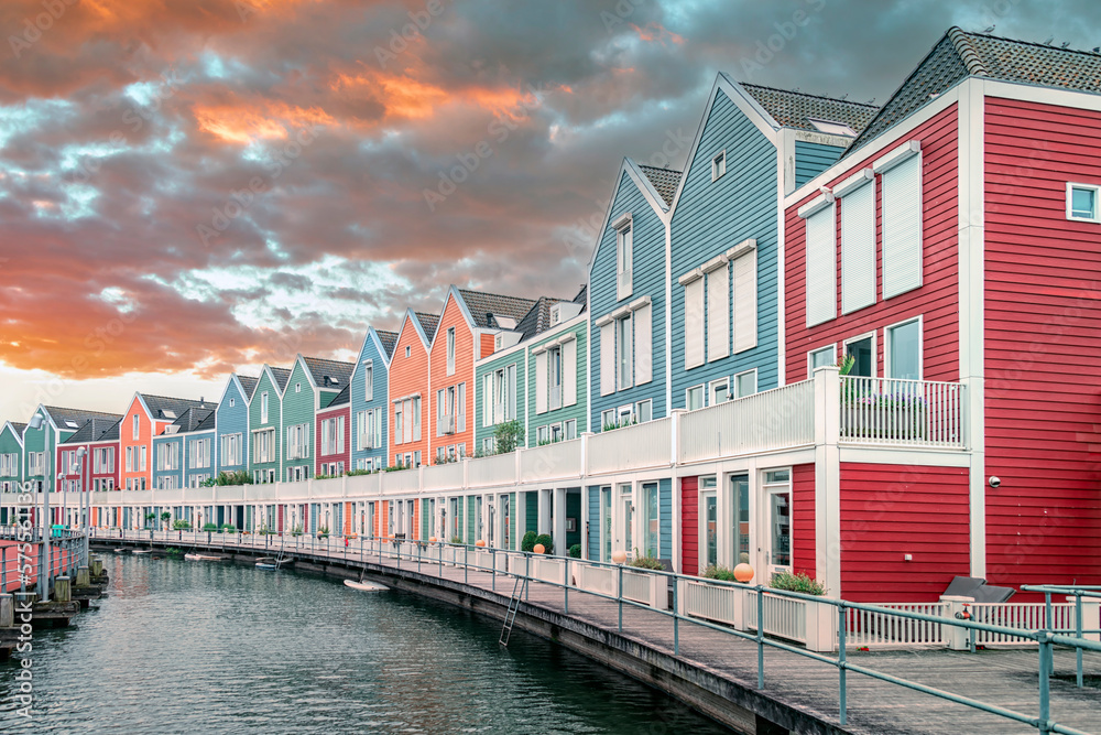 Naklejka premium Colorful wooden houses in Holland