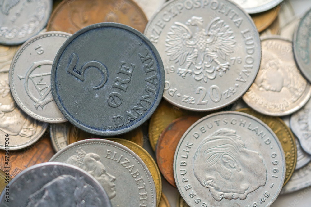 Naklejka premium coins of different countries